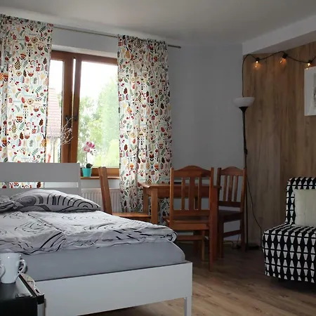 홈스테이 Goscinne Magdalena 드지우노웨크